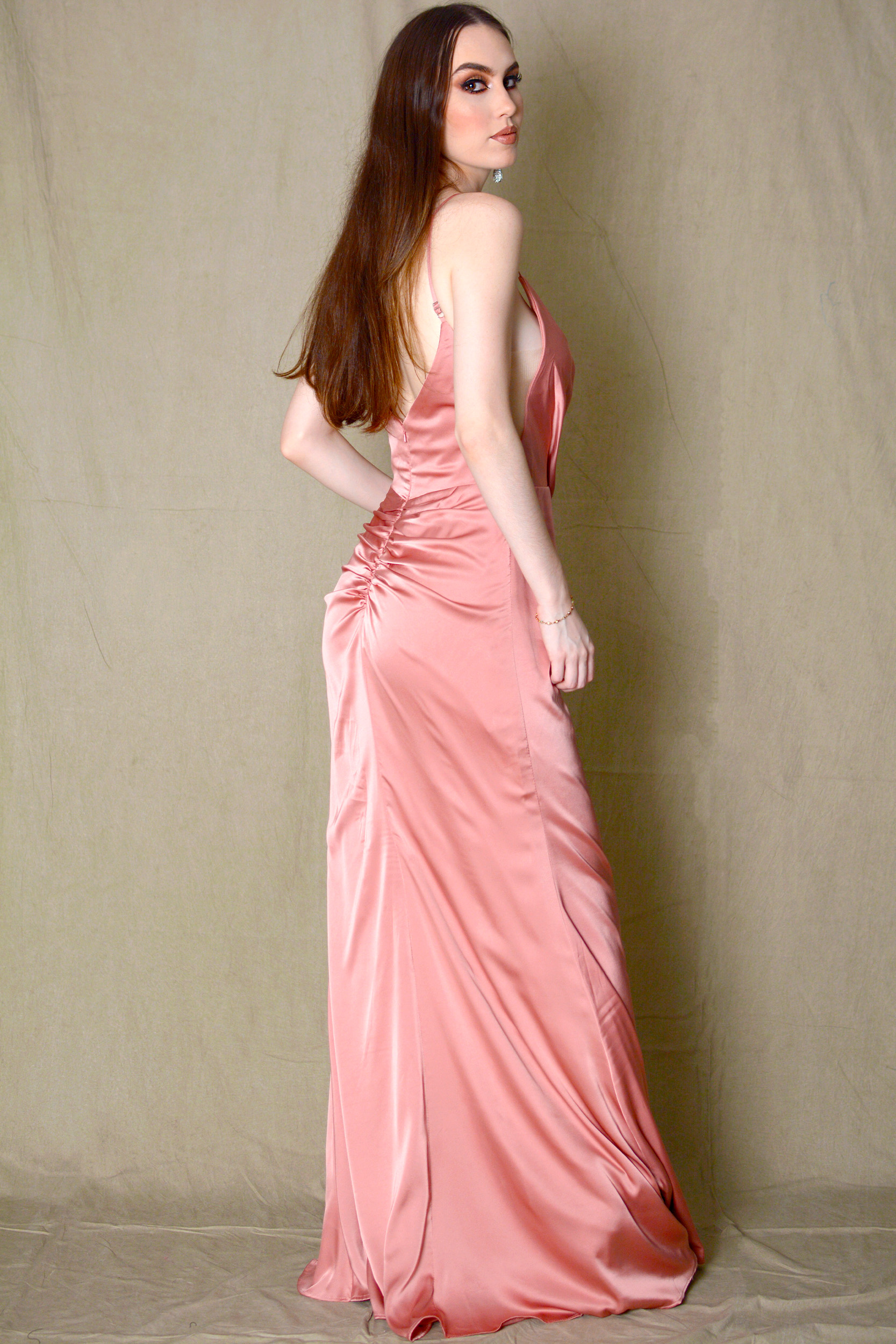 vestido largo palo de rosa satinado – Kiss Boutique
