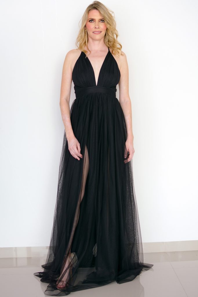 Vestidos largos de tul plisado con tirantes spaghetti Negro Tallas Grandes